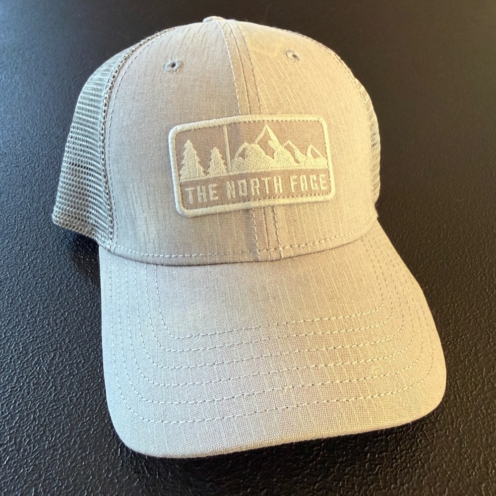 The North Face Trucker Hat Men OS Grey Mesh Back Mountain Patch Snapback Cap